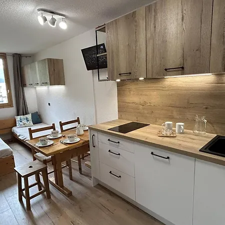 Divisible Avec Balcon, Proche Des Pistes, Animaux Admis - Fr-1-355-161